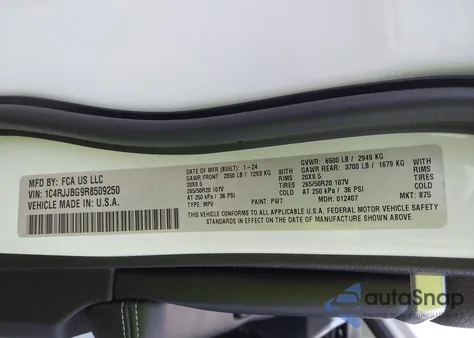 2024 Jeep Grand Cherokee Limited 4X2 z USA, uszkodzony, nr VIN 1C4RJJBG9R8509250